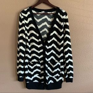 Love Tree Long Cardigan Chevron Print Medium